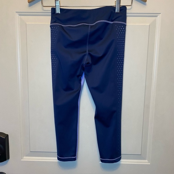 Athleta Girl Spring It On Cropped Leggings Sz L/12 2 Tone - Picture 9 of 10